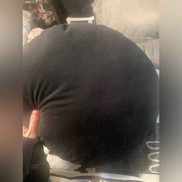 🕸️Round Spiderweb Throw Pillow Halloween - Picture 3 of 3